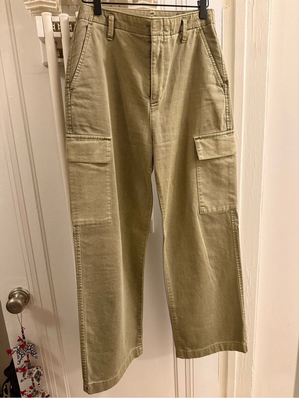 GAP Men's Olive Cargo Trousers